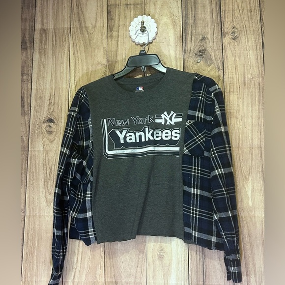 NWT Upcycled New York Yankees Flannel Tee - Picture 1 of 5